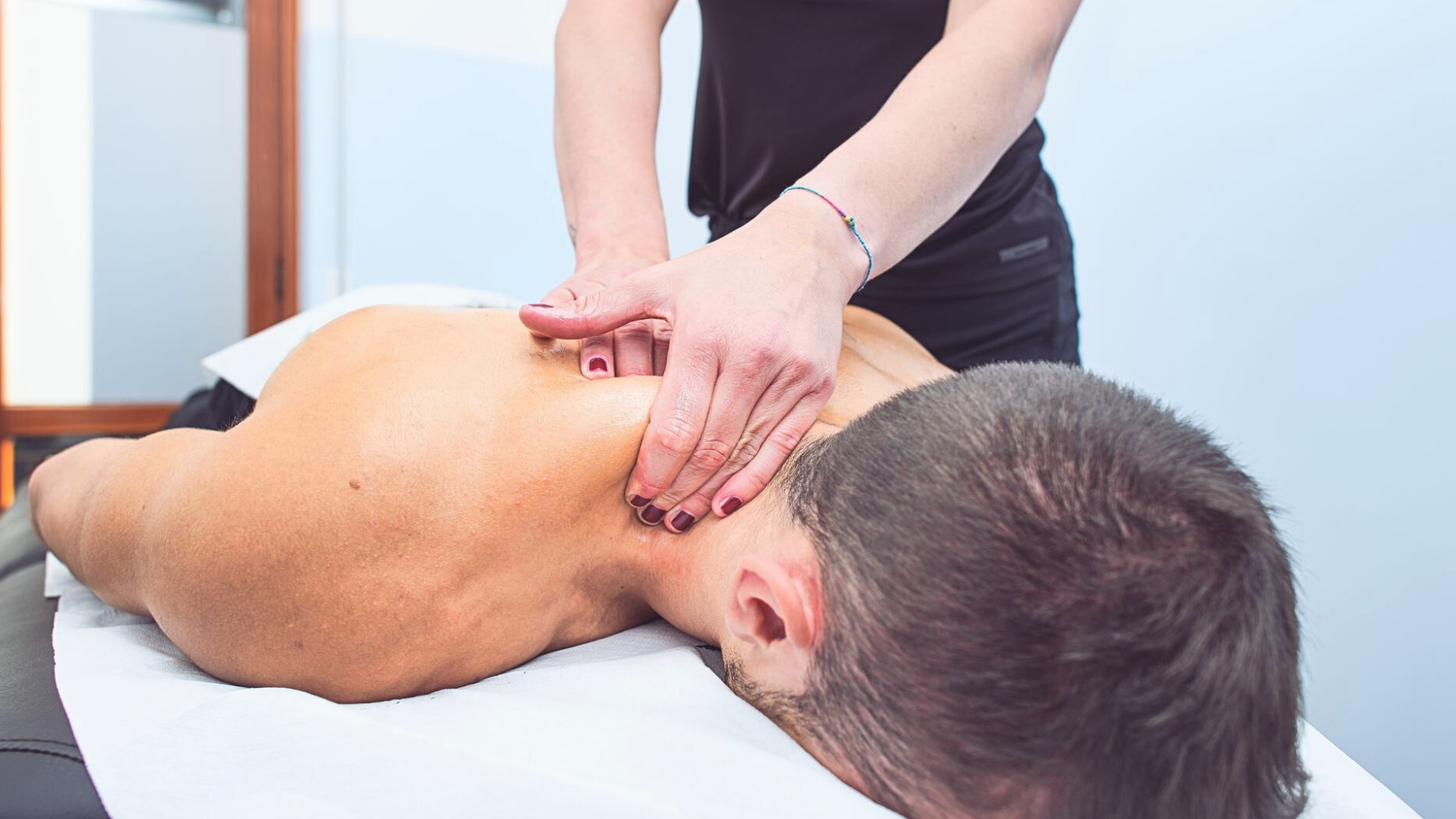 When to See a Doctor for Shoulder Pain from Calcific Tendinitis